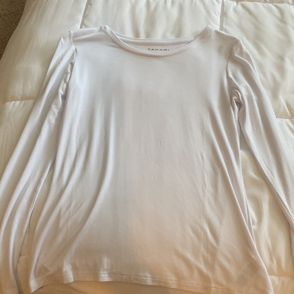 Tahari Classic White Long Sleeve Tee